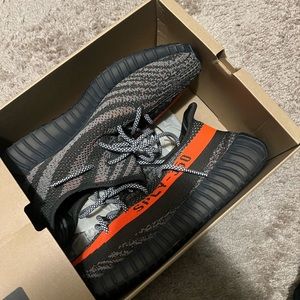 Yeezy 350 carbon Beluga